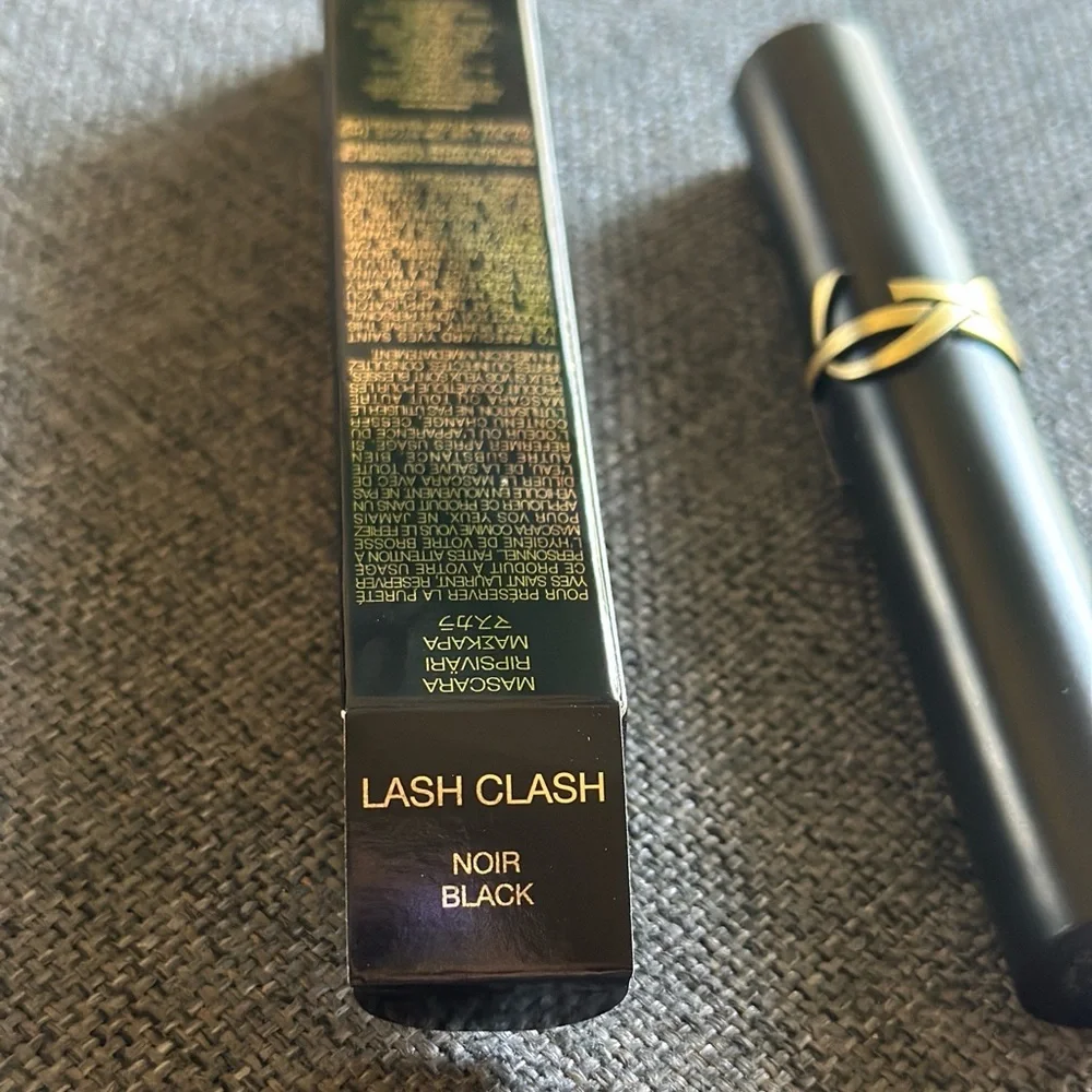 NEW Yves Saint Laurent Beauty Lash Clash Extreme Volume Mascara